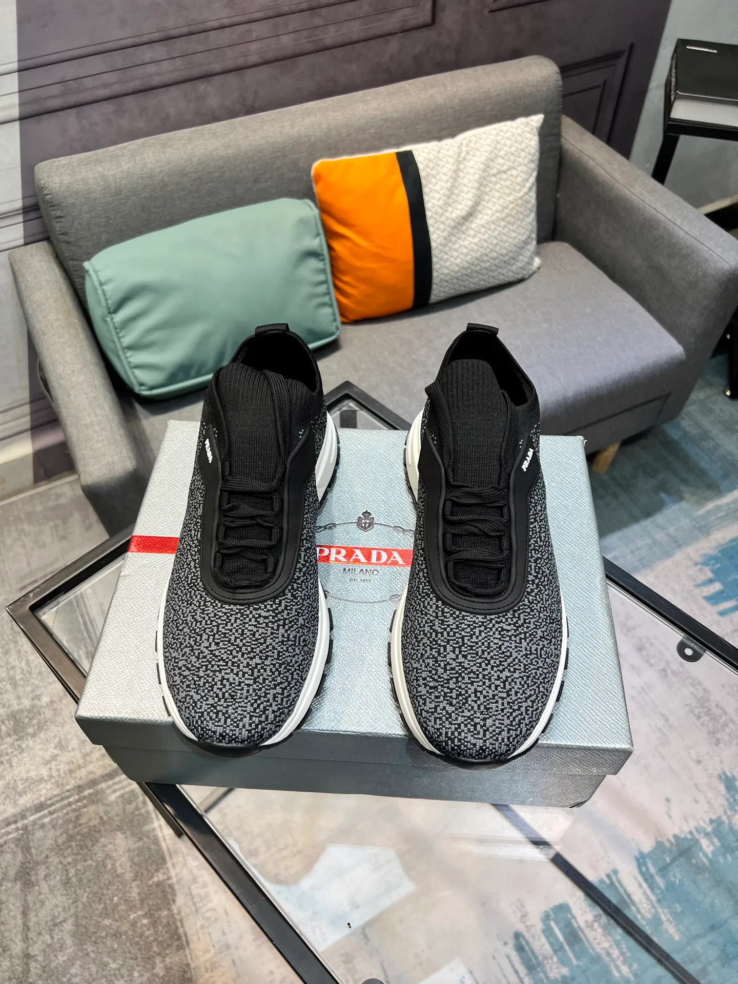 Men's shoes 💰500 PRADA "Prada" casual shoes Regular size: 38-44 (45 can be customized) Product material: Selected cowhide with fly weave material, genuine leather lining, original outsole